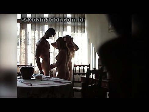 ❤️ Sexveninder inviterer en kæmpe mand og en trekant med ham ️❌ Russisk porno at da.porncomixone.ru ❌